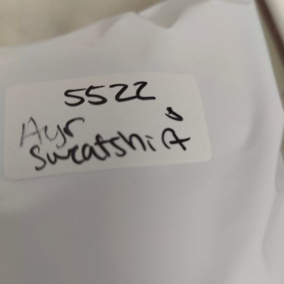 Ayr Sweatshirt Womens Small Off-White Fleece Pullover All Year Round Preppy - Picture 9 of 9